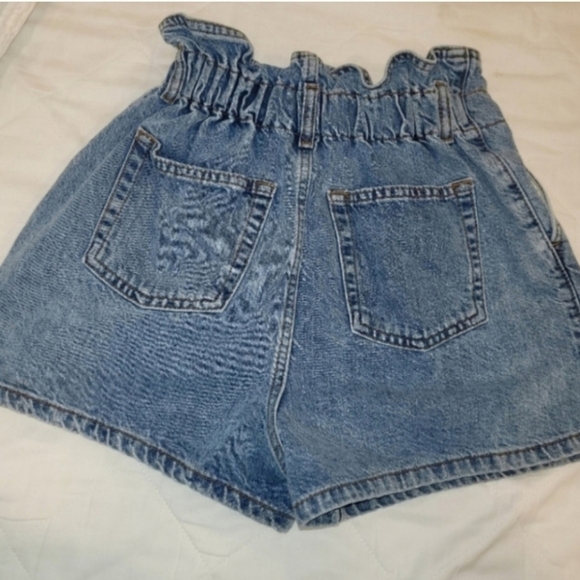Topshop Women's Jean Paperbag High Waisted Shorts Size 4 - Picture 7 of 7